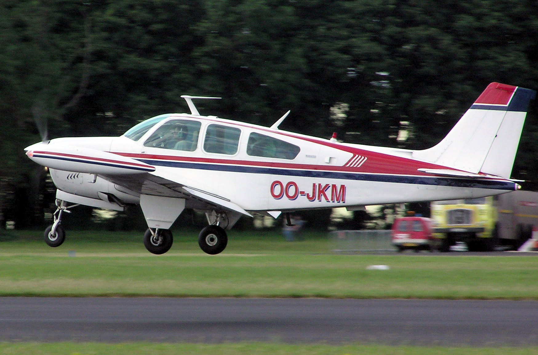 BEECHCRAFT 33-F 33 A BONANZA