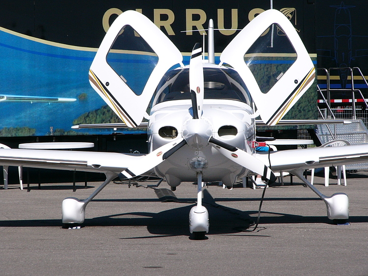CIRRUS SR 22/SR 22-G2